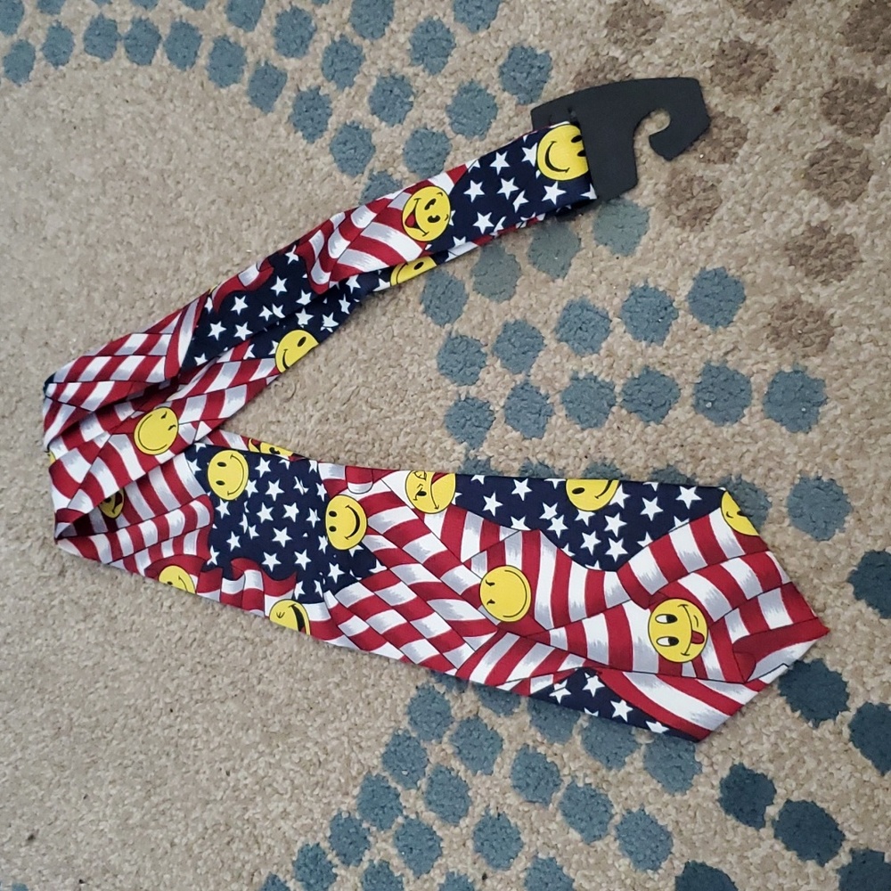 Red, white and blue smiley face tie